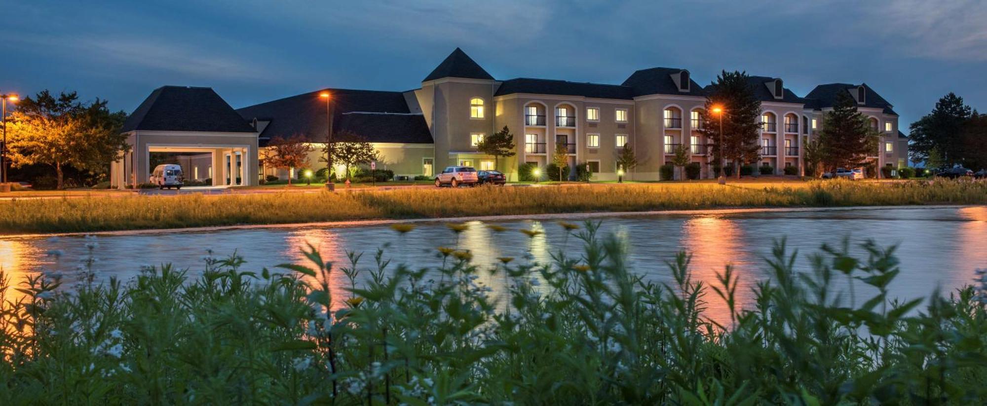 Doubletree By Hilton Hotel Chicago Wood Dale - Elk Grove Extérieur photo